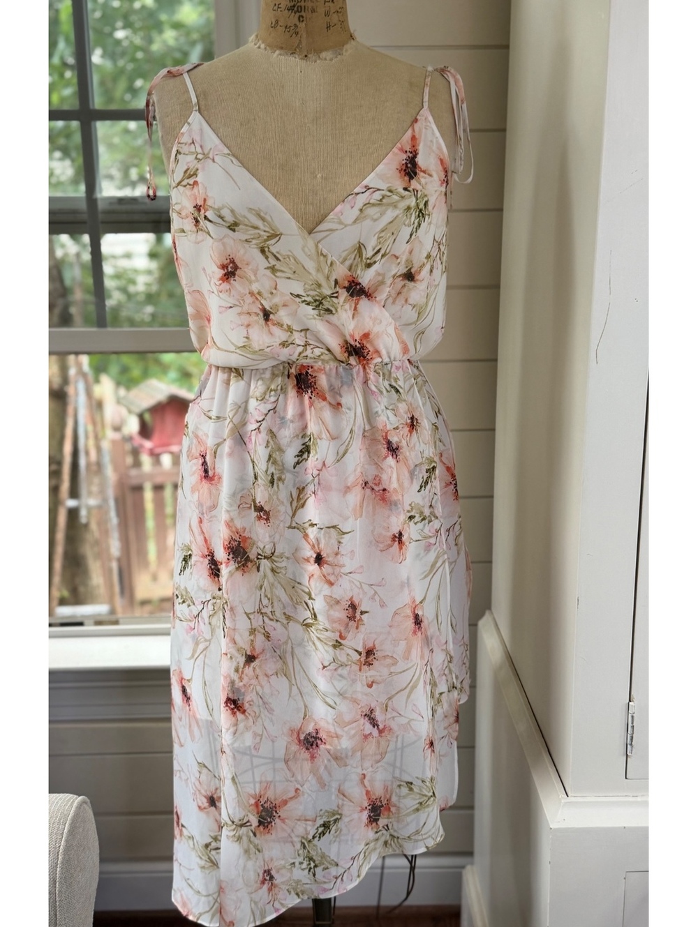 Haute Hippie Garden of Love Caitlyn Dress Floral Asymmetrical Women’s Medium NWT